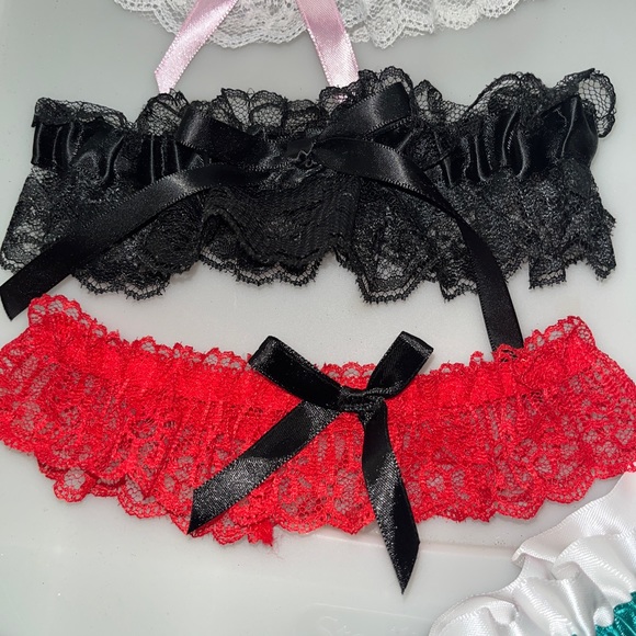 6 Fancy Leg Garters - Picture 2 of 6